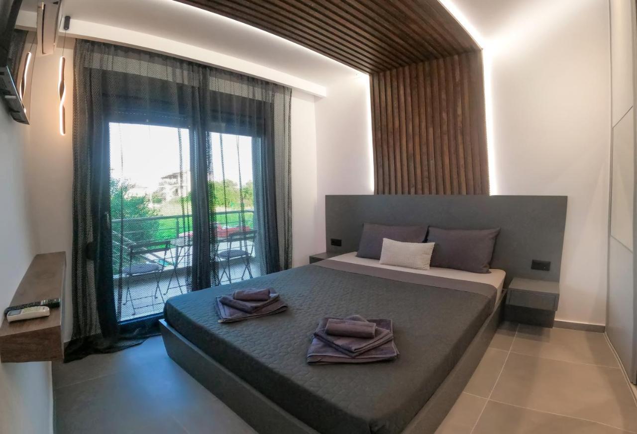 Berries Luxury Apartments Nea Moudania Exterior photo